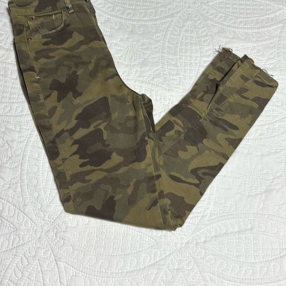 Zara Camouflage Pants - Picture 4 of 4